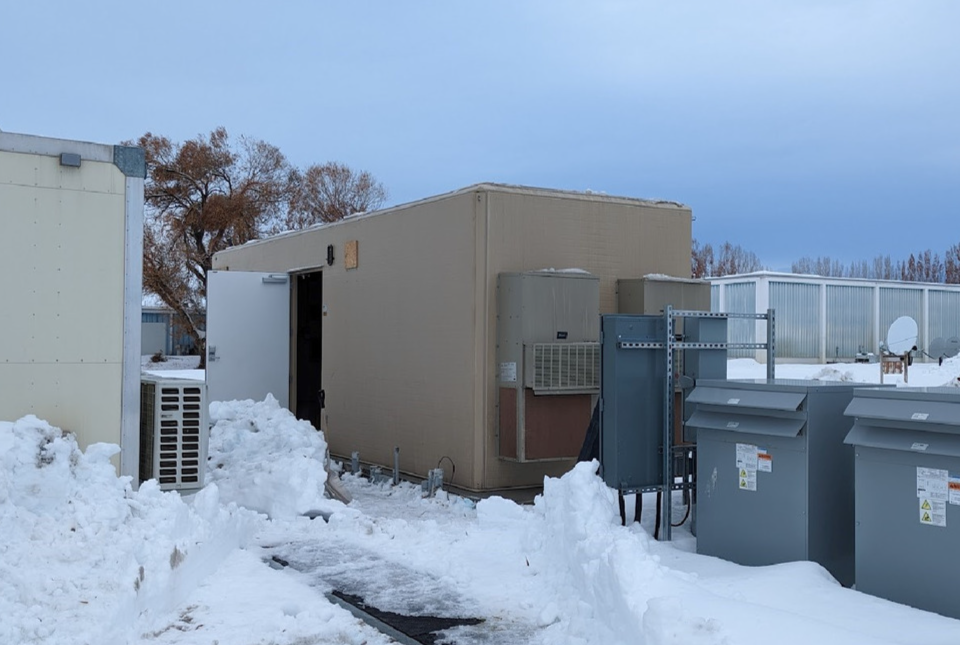 Wet and Damp Conditions, fiberglass buildings, fiberglass shelters, fiberglass shelter manufacturers, fiberglass equipment shelters